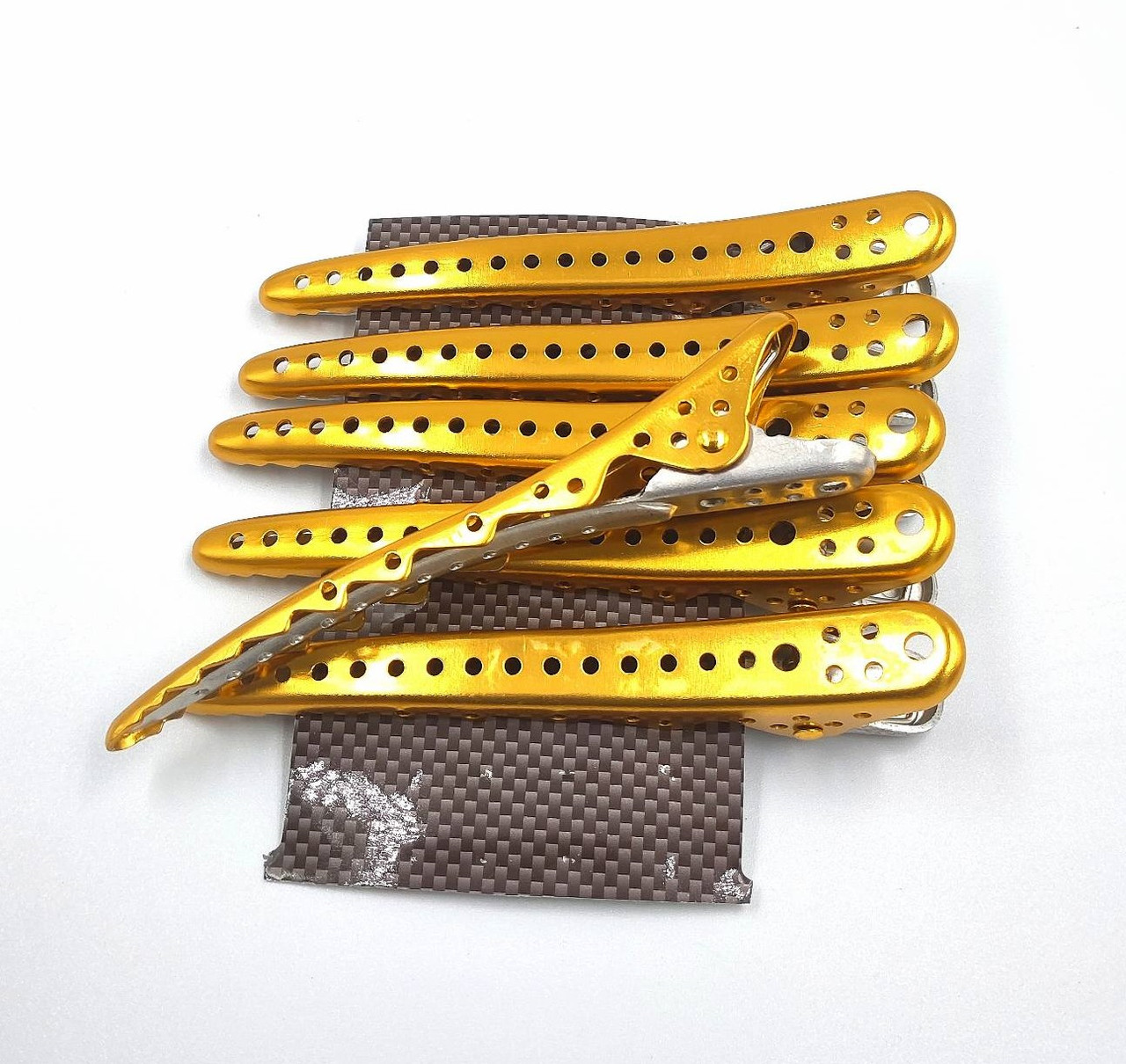 6392415700_zatiskach-akula-metalevij